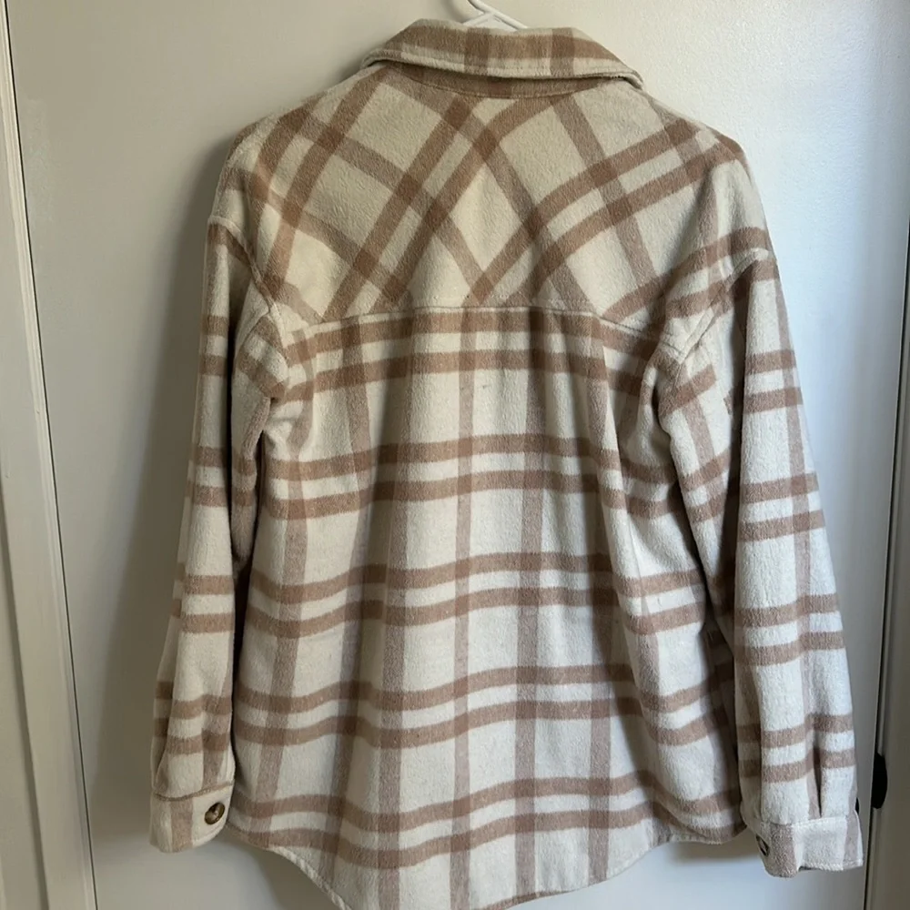 Thread & Supply Shacket - Picture 5 of 7